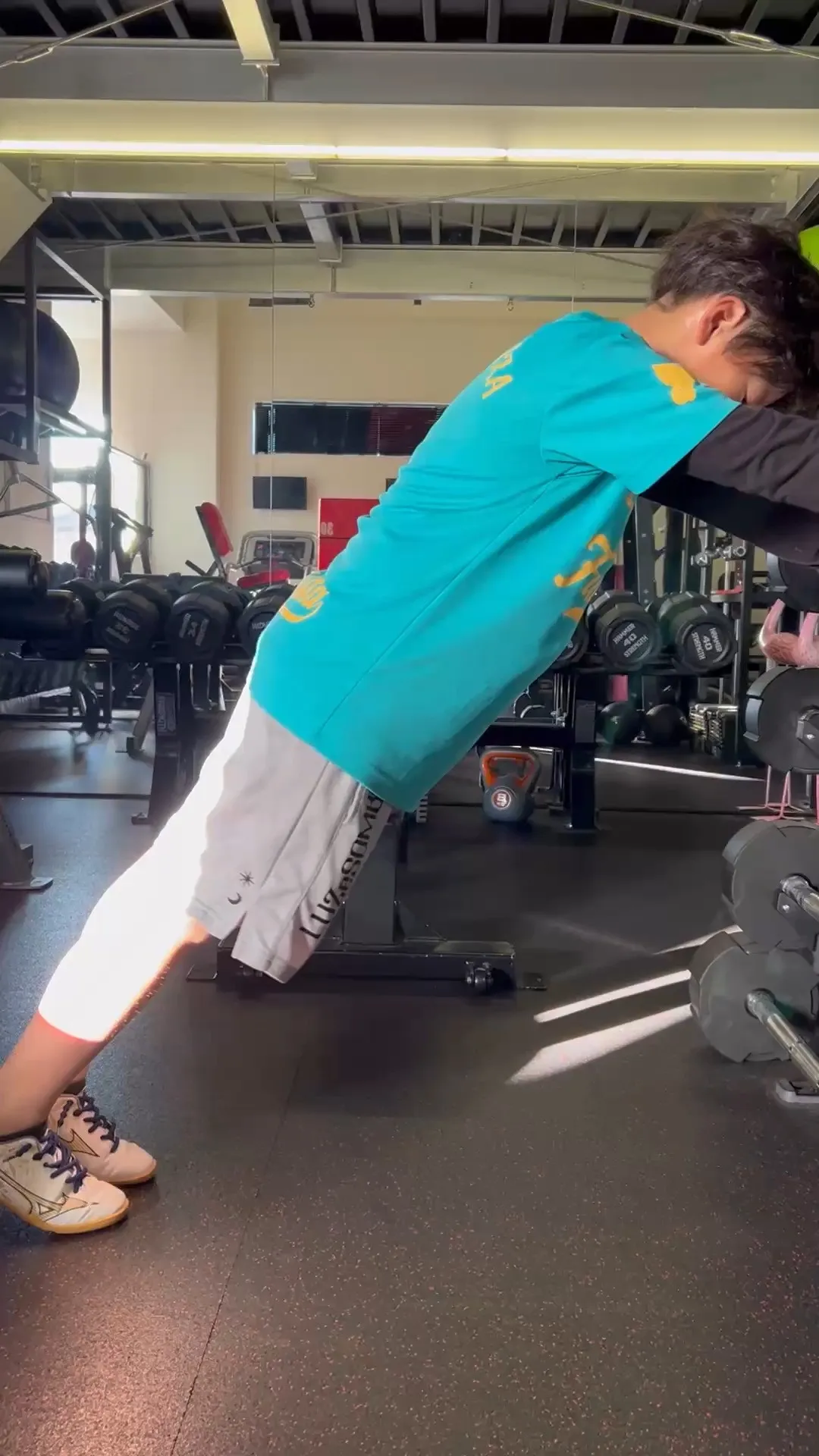 新しい年を迎え、今年も皆様の健康とトレーニングをしっかりサポ...