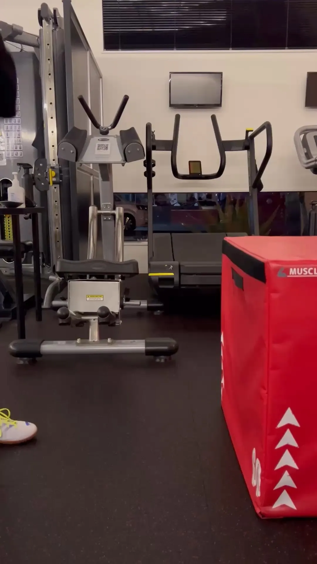 ボックスジャンプは、実はシンプルに見えてとても効果的なトレー...