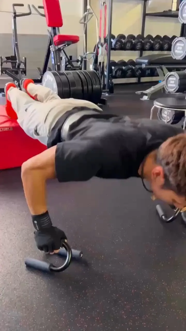 限界までプッシュアップするのは正解？不正解？